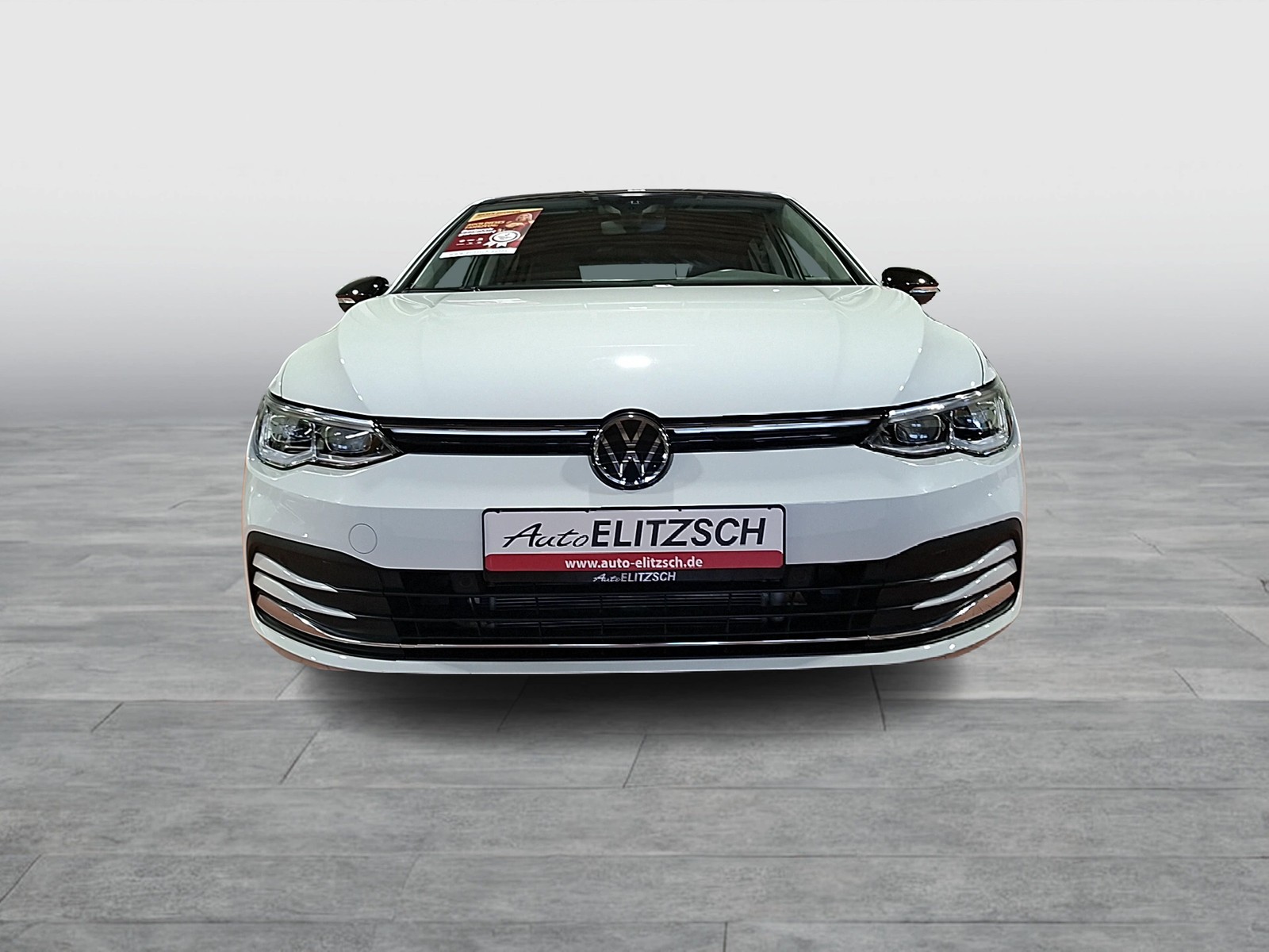 Fahrzeugabbildung Volkswagen Golf VIII TSI Move Matrix Navi AID Pano PDC SH LM