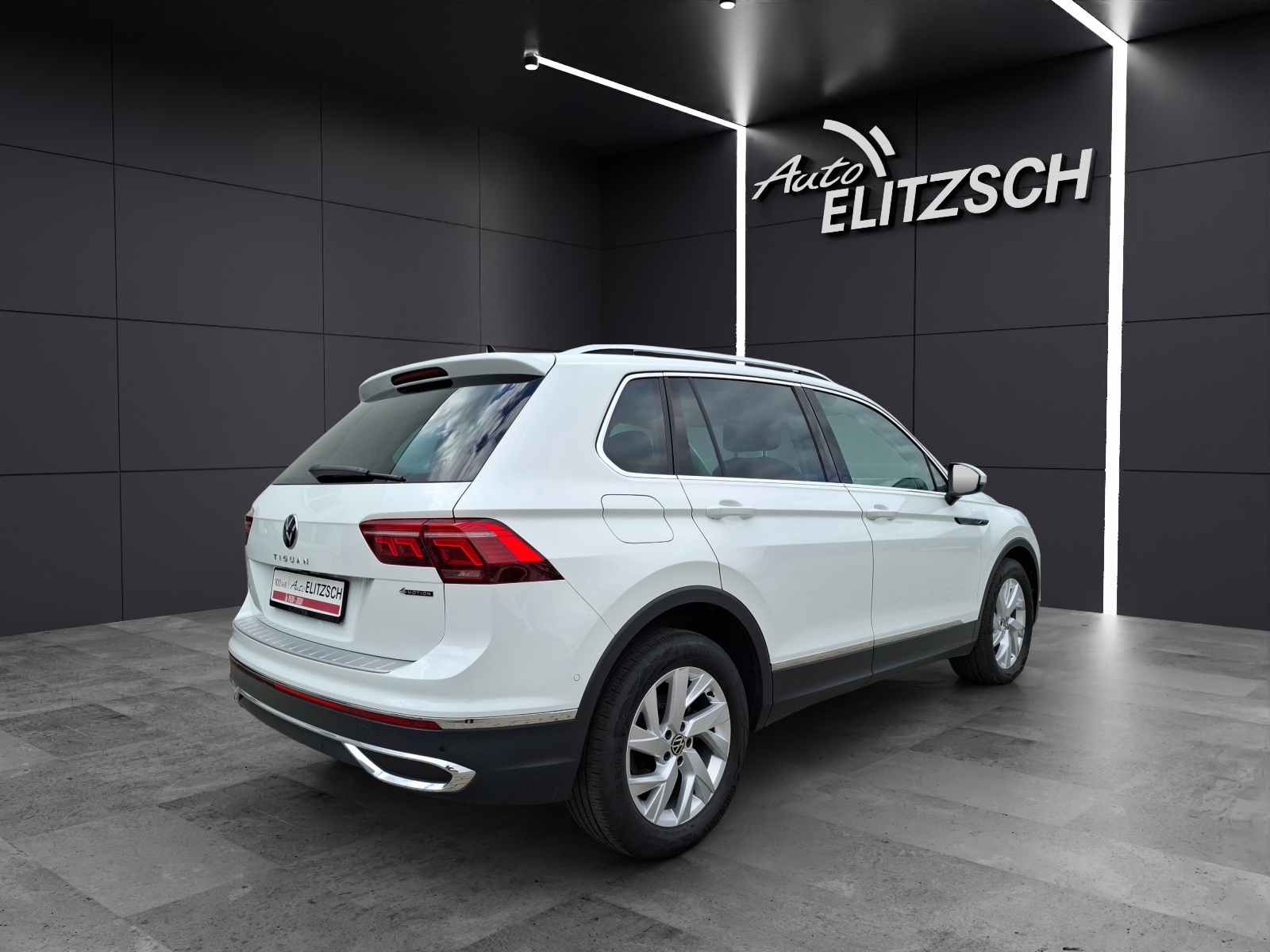 Fahrzeugabbildung Volkswagen Tiguan TDI Elegance DSG 4M Standhzg. Matrix Navi AID ACC RFK SH