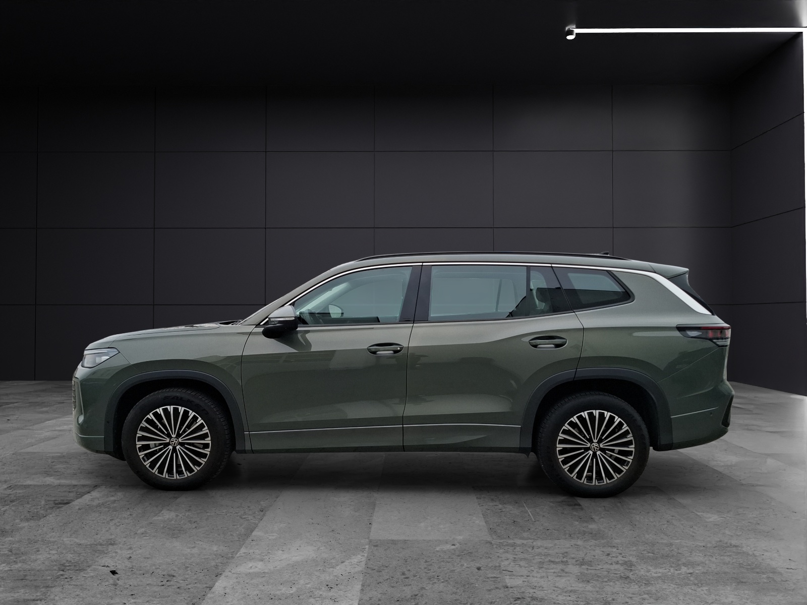 Fahrzeugabbildung Volkswagen Tayron TDI Life DSG 4M LED AHK Navi HUD AID ACC RFK SH