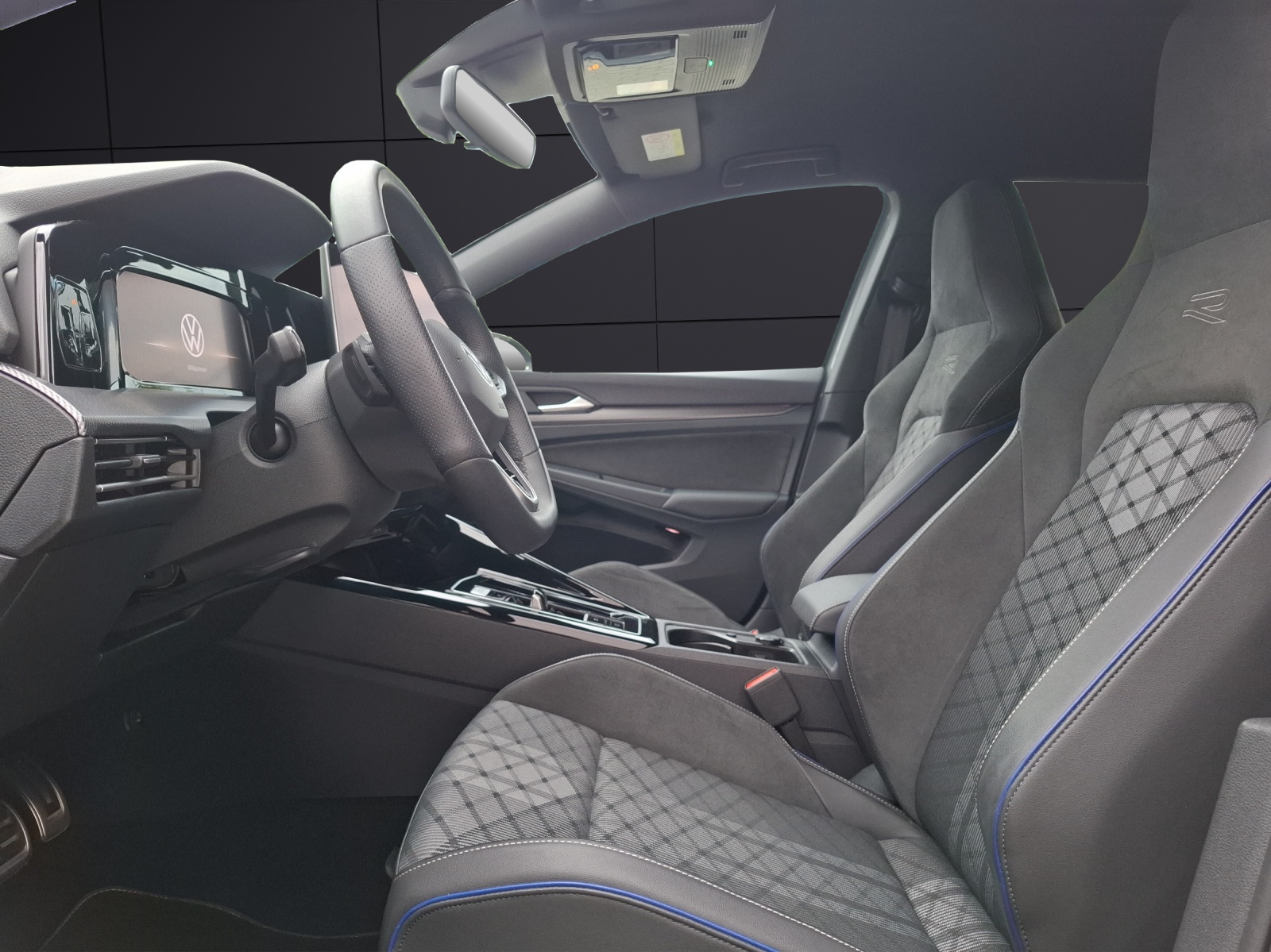 Fahrzeugabbildung Volkswagen Golf VIII Variant eTSI R-Line DSG Standhzg. LED Navi AID ACC RFK SH