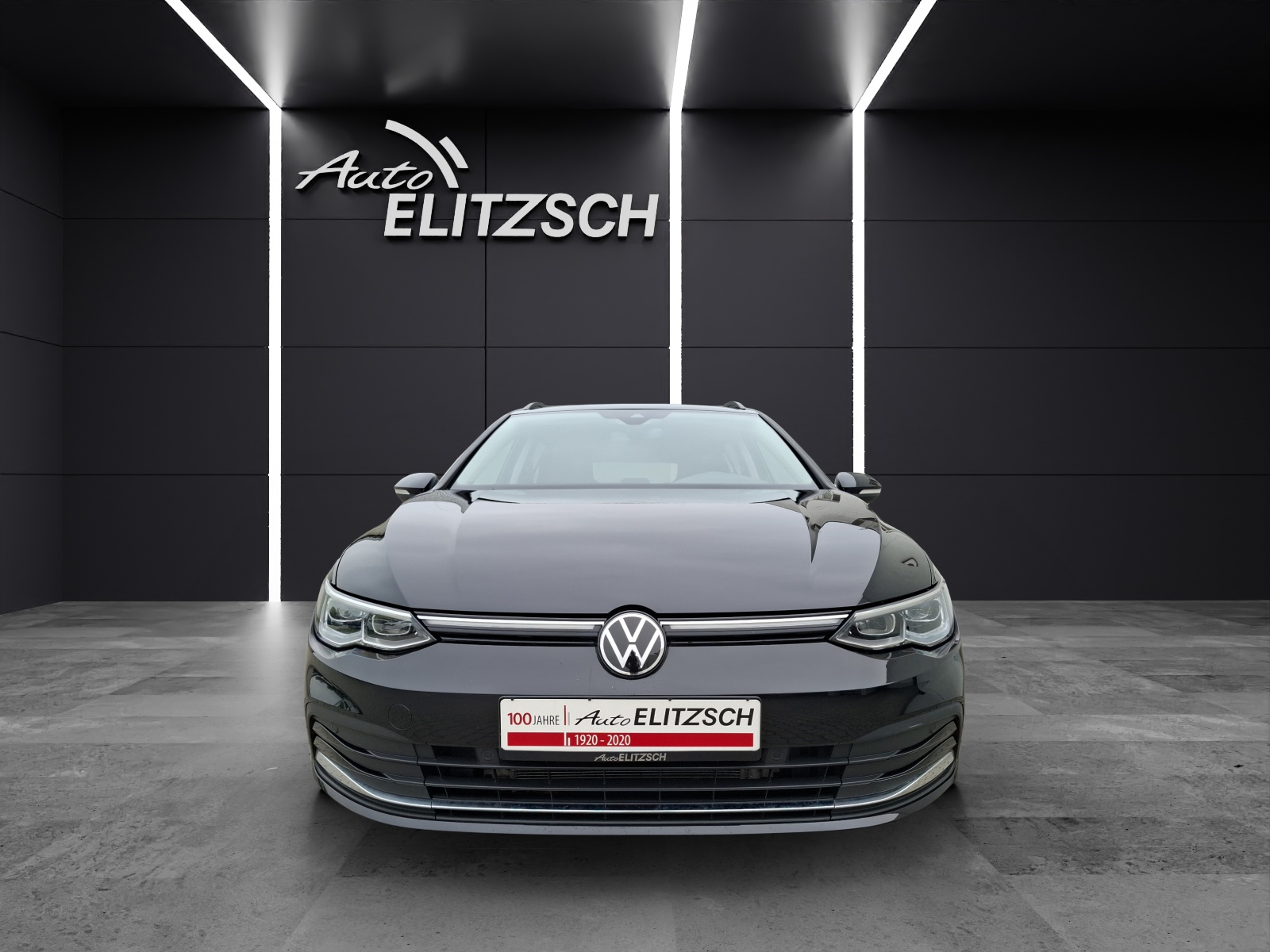 Fahrzeugabbildung Volkswagen Golf VIII Variant eTSI Style DSG LEDplus CarPlay AID ACC PDC SH