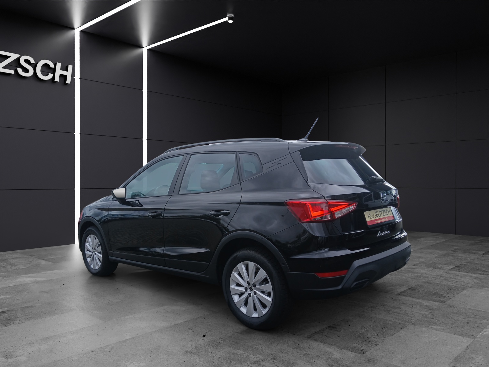 Fahrzeugabbildung SEAT Arona 1.0 TSI DSG Road Edition LED Winter-P.