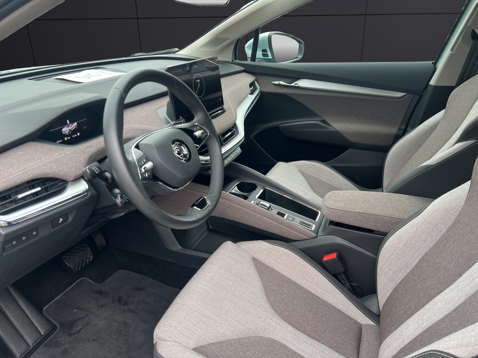 Fahrzeugabbildung SKODA Enyaq 60 Lodge Matrix Navi Wäpu ACC RFK SH 20
