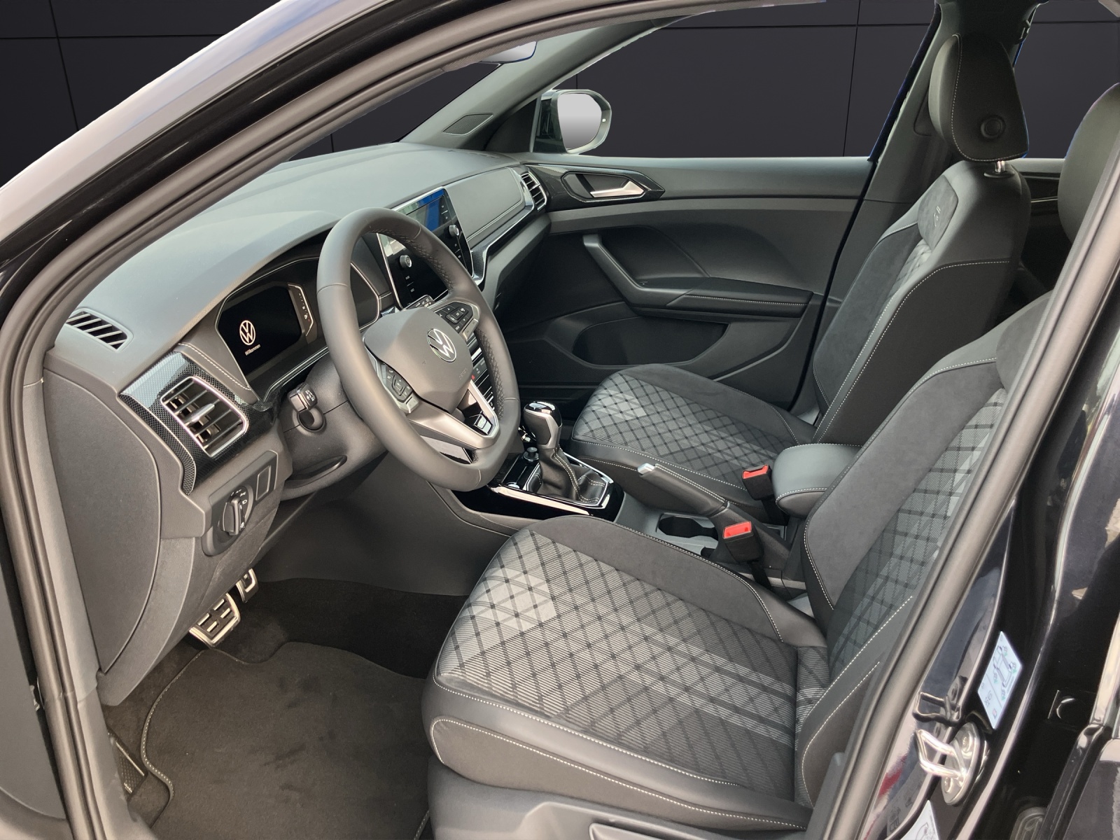 Fahrzeugabbildung Volkswagen T-Cross R-Line IQ.Light NAVI DAB + ACC