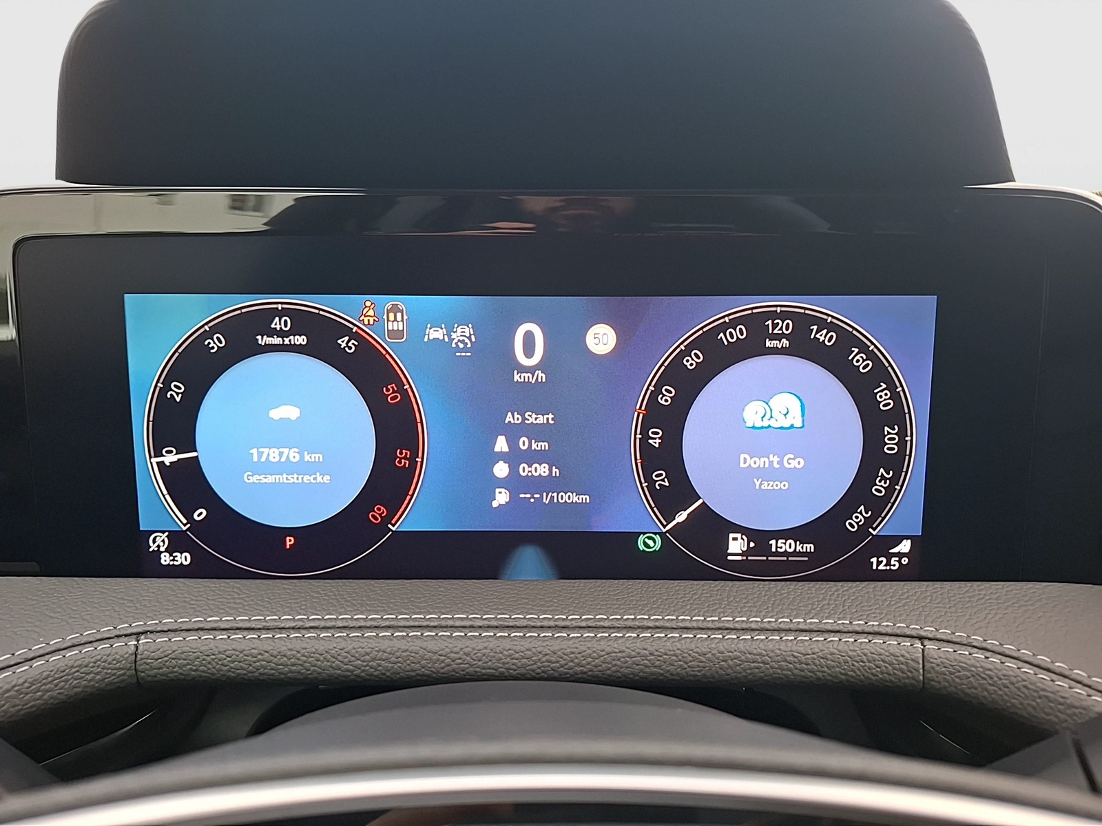 Fahrzeugabbildung SKODA Superb Combi TDI L&K DSG Matrix AHK Navi VC Pano HUD ACC RFK Canton SH
