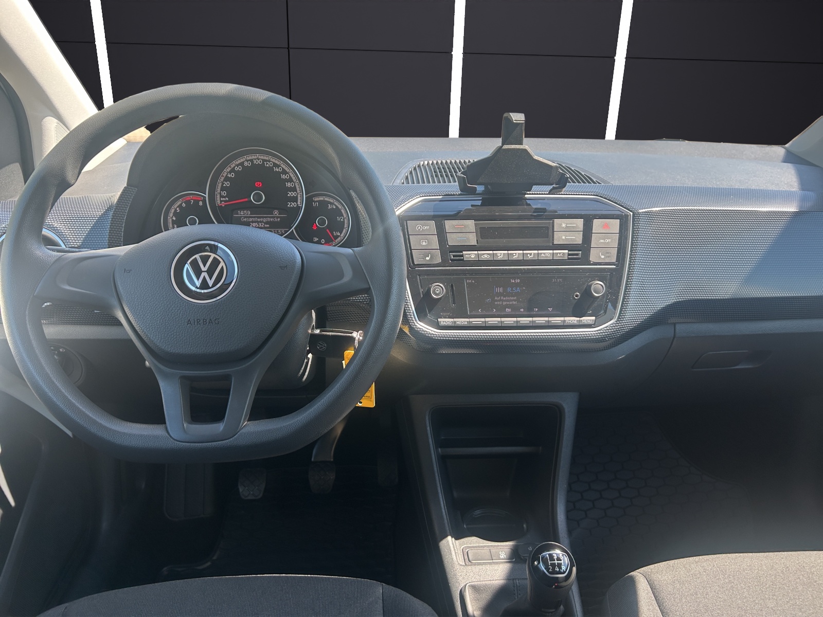 Fahrzeugabbildung Volkswagen up! GRA NSW REAR VIEW CLIMATRONIC