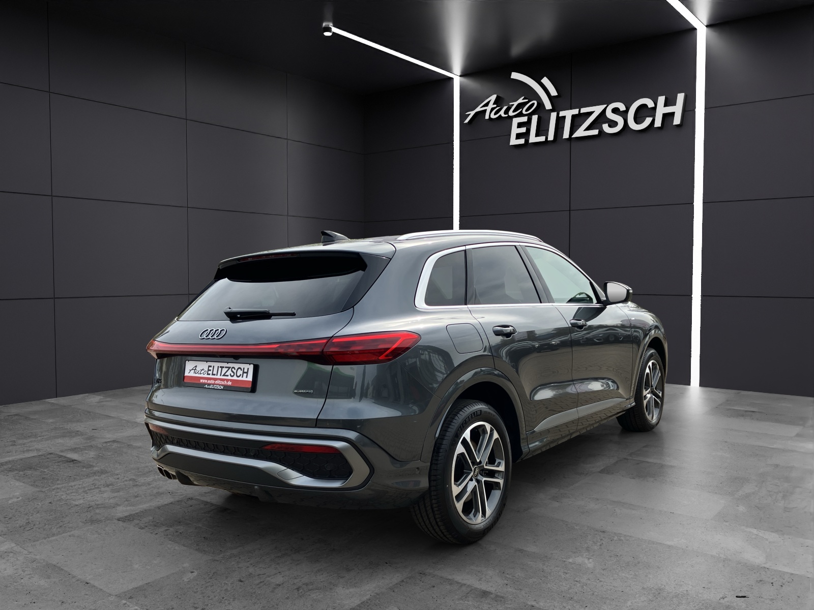 Fahrzeugabbildung Audi Q5 2.0 TDI quattro S line MATRIX AHZV ACC NAVI