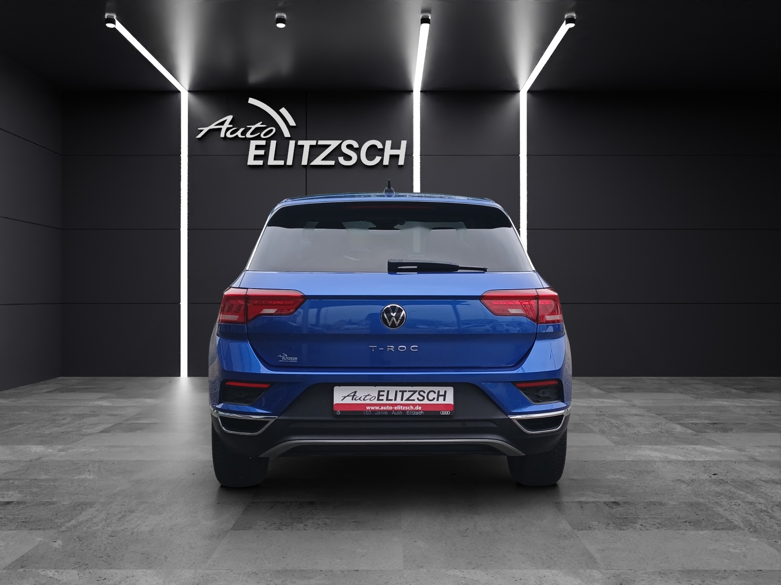 Fahrzeugabbildung Volkswagen T-Roc TSI Style LED AHK Navi ACC RFK SHZ
