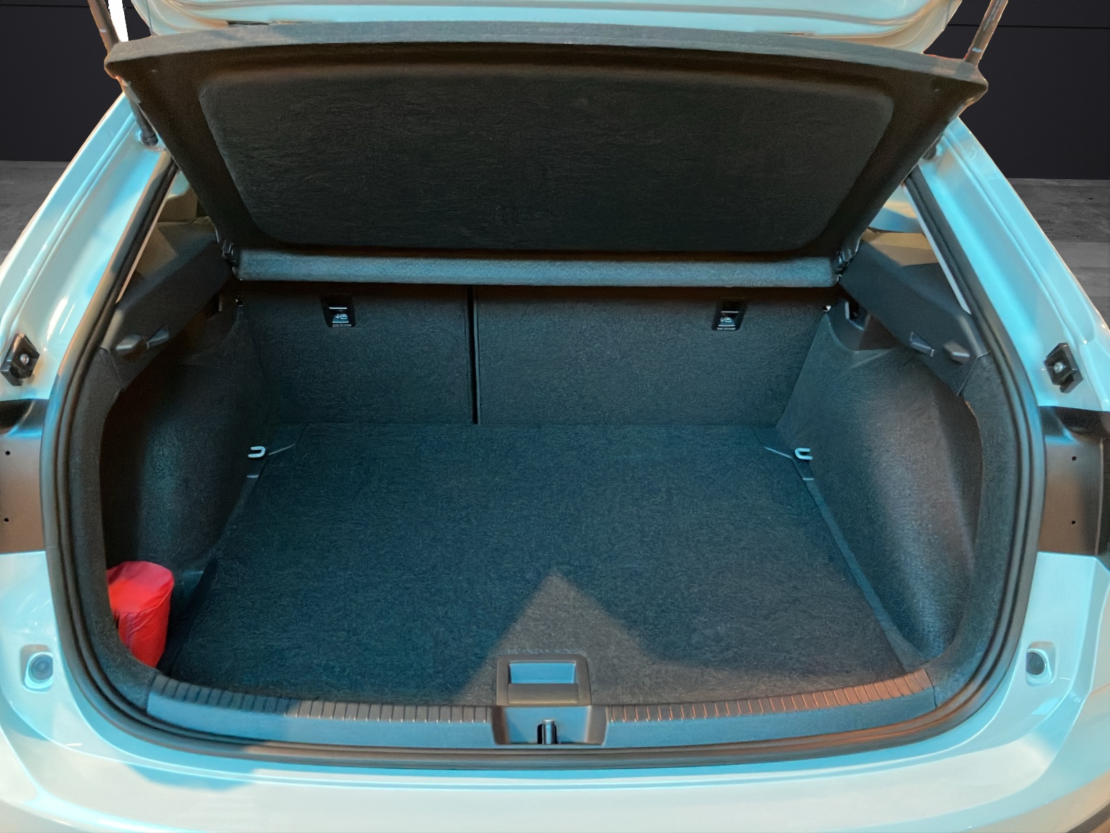 Fahrzeugabbildung Volkswagen Taigo Energy TSI DSG LED ACC SH RearView AppConnect Ambiente