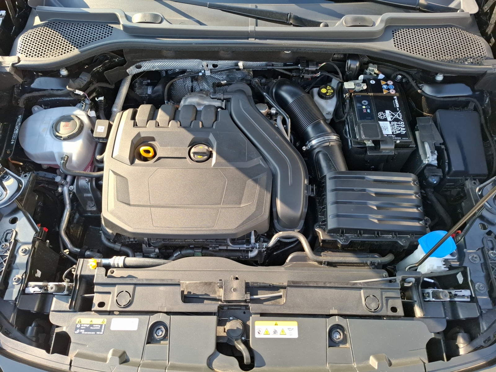 Fahrzeugabbildung CUPRA Formentor TSI DSG LED ACC RFK SH 19