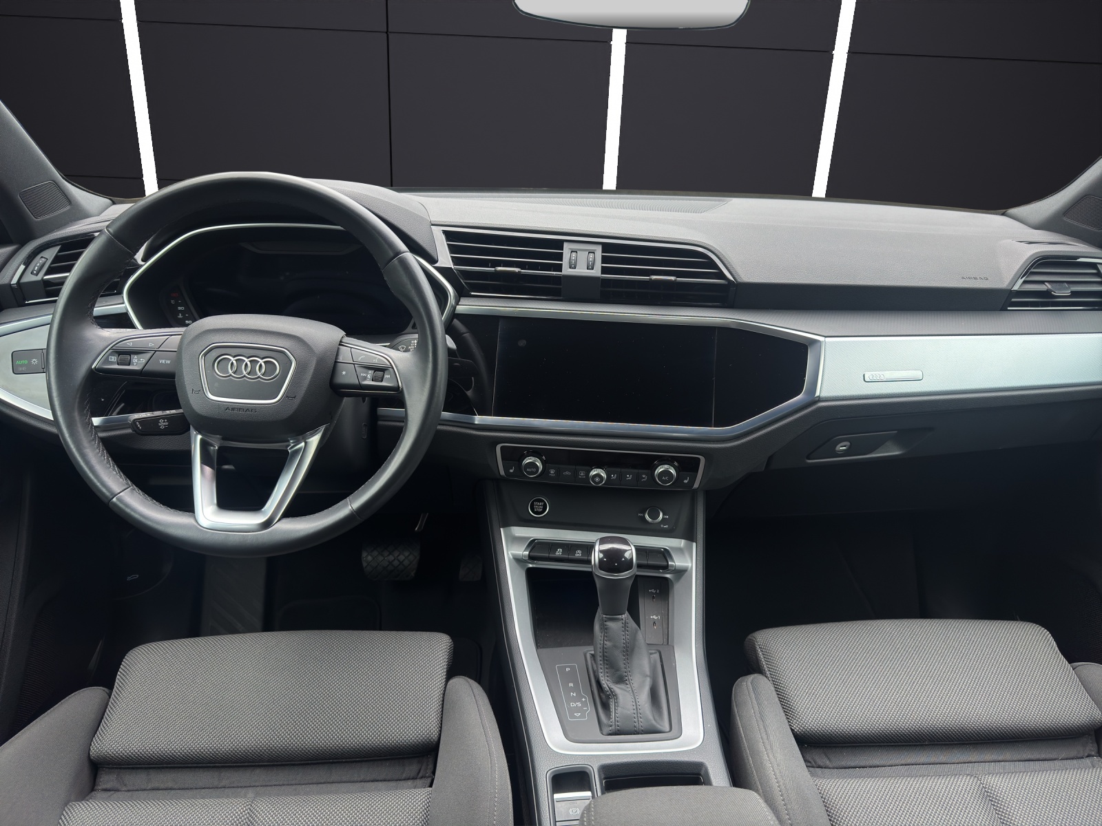 Fahrzeugabbildung Audi Q3 35 TDI advanced S tronic Matrix LED Navi Optik Paket schwarz