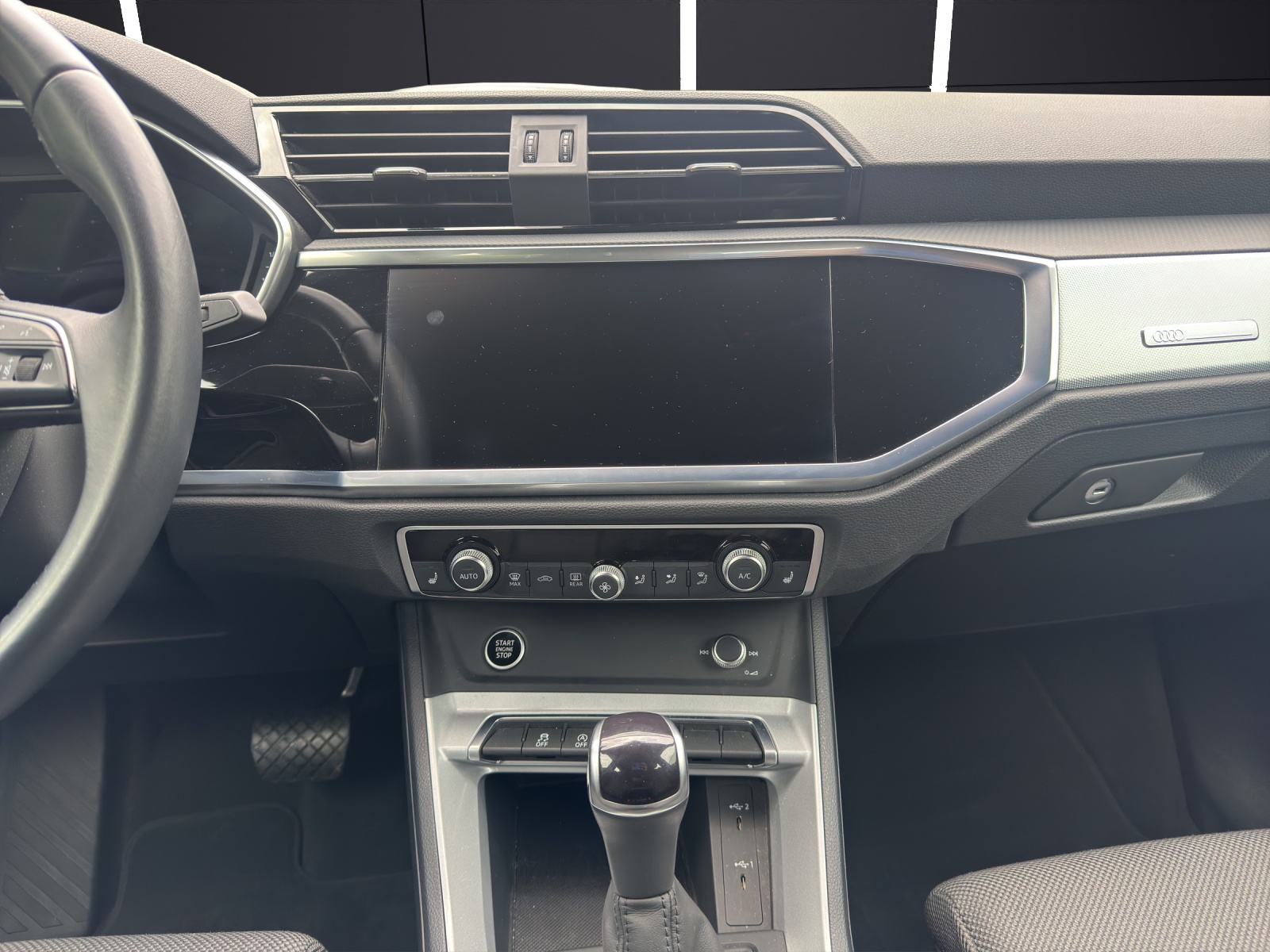 Fahrzeugabbildung Audi Q3 35 TDI advanced S tronic Matrix LED Navi Optik Paket schwarz