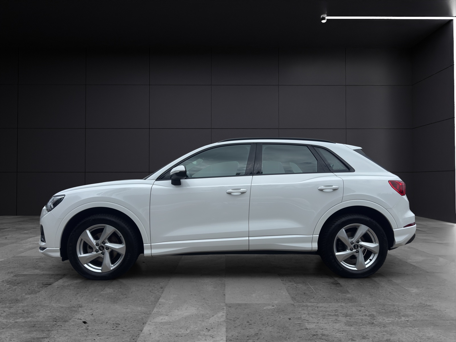 Fahrzeugabbildung Audi Q3 35 TDI advanced S tronic Matrix LED Navi Optik Paket schwarz