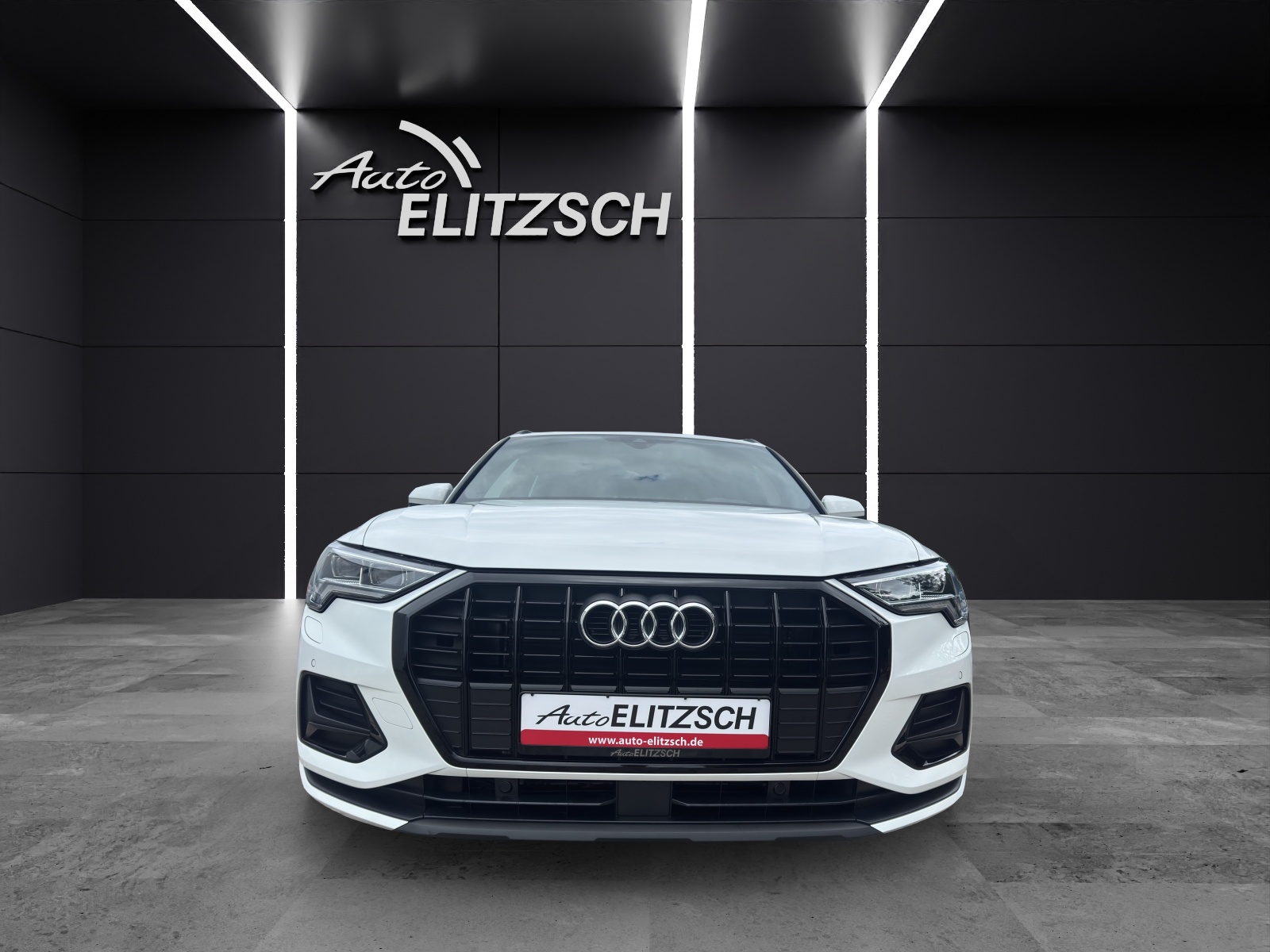 Fahrzeugabbildung Audi Q3 35 TDI advanced S tronic Matrix LED Navi Optik Paket schwarz