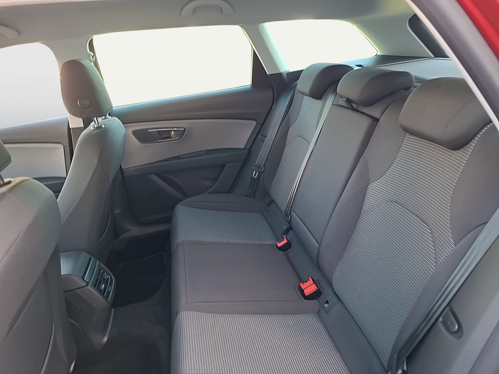 Fahrzeugabbildung SEAT Leon ST TDI Style DSG Navi ACC RFK beats SHZ