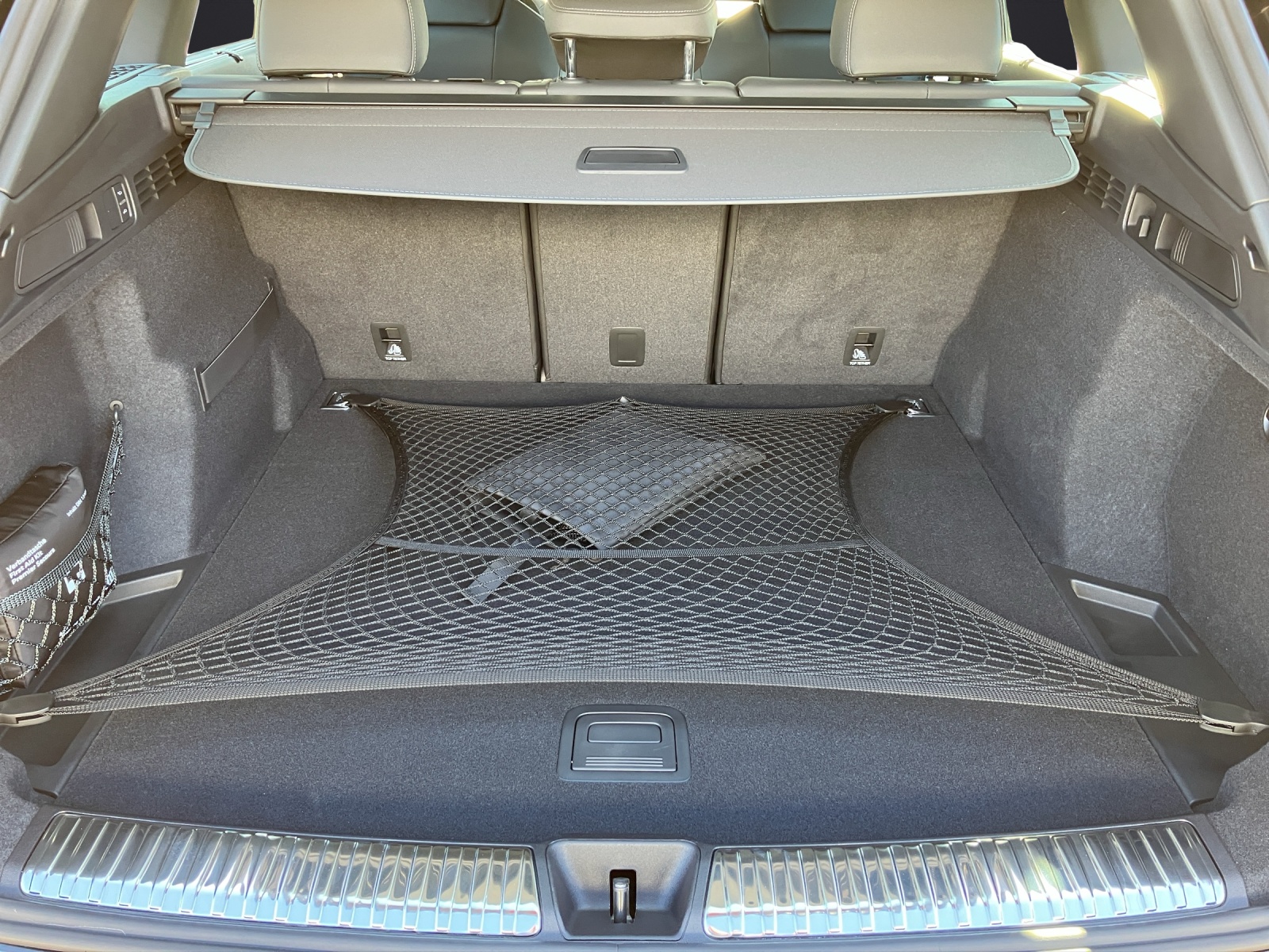 Fahrzeugabbildung Audi Q5 TDI quattro S tronic, S line, Matrix LED, Navi, Luftfederfahrw.