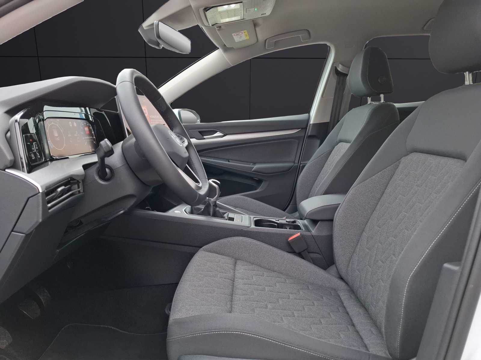 Fahrzeugabbildung Volkswagen Golf VIII TSI Life LED CarPlay AID ACC Park-Assist SH