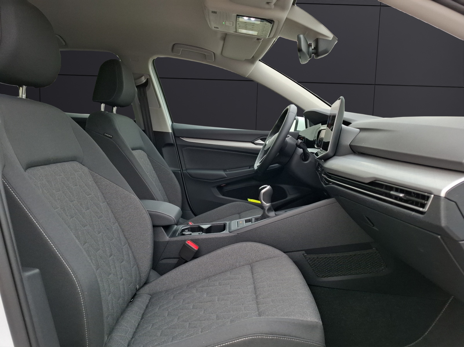 Fahrzeugabbildung Volkswagen Golf VIII TSI Life LED CarPlay AID ACC Park-Assist SH