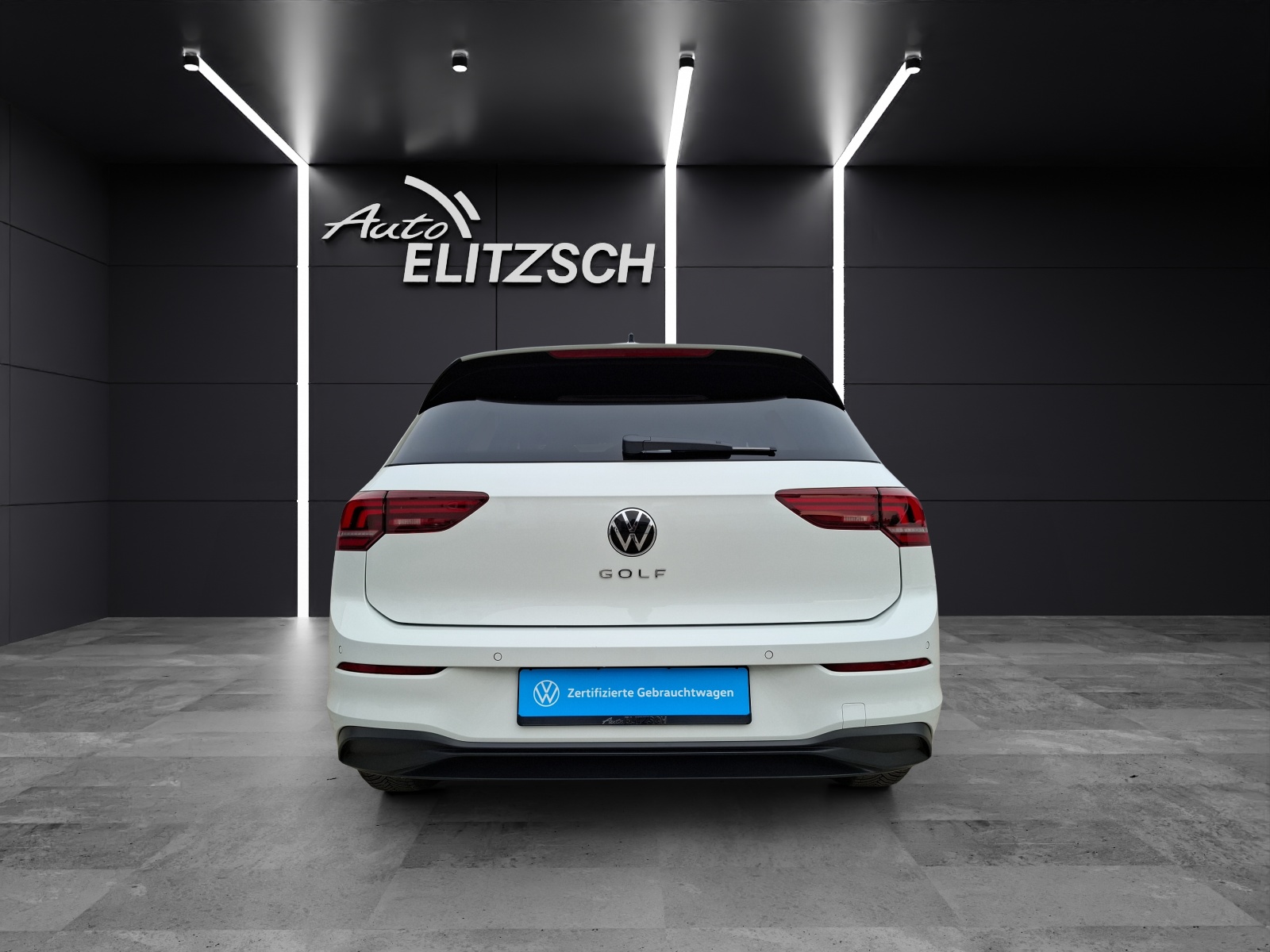 Fahrzeugabbildung Volkswagen Golf VIII TSI Life LED CarPlay AID ACC Park-Assist SH