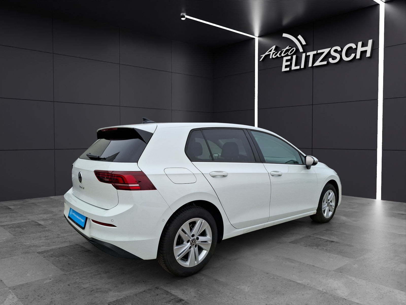 Fahrzeugabbildung Volkswagen Golf VIII TSI Life LED CarPlay AID ACC Park-Assist SH