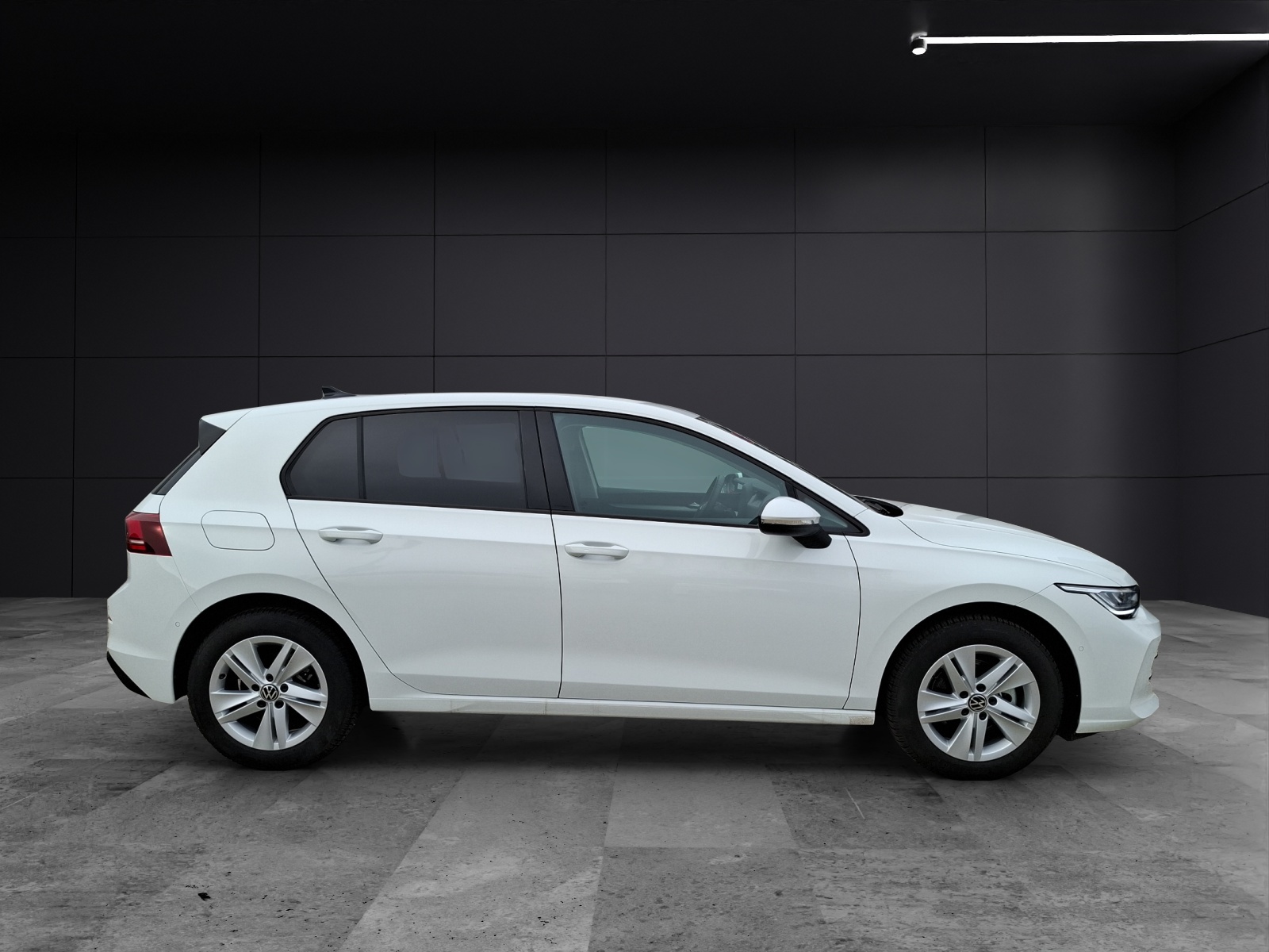 Fahrzeugabbildung Volkswagen Golf VIII TSI Life LED CarPlay AID ACC Park-Assist SH