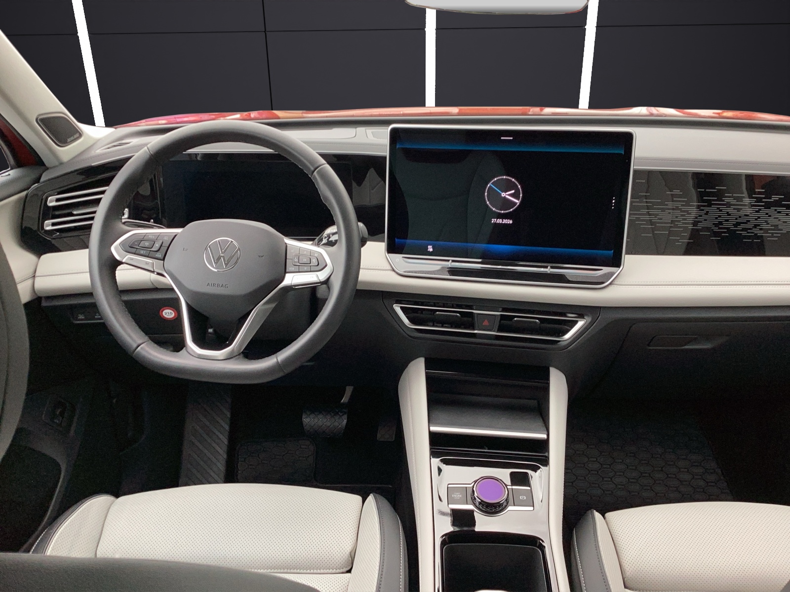 Fahrzeugabbildung Volkswagen Tiguan Elegance TDI DSG 4M IQ.Light ACC STHZ SHZ 360° HuD H&K AppConnect