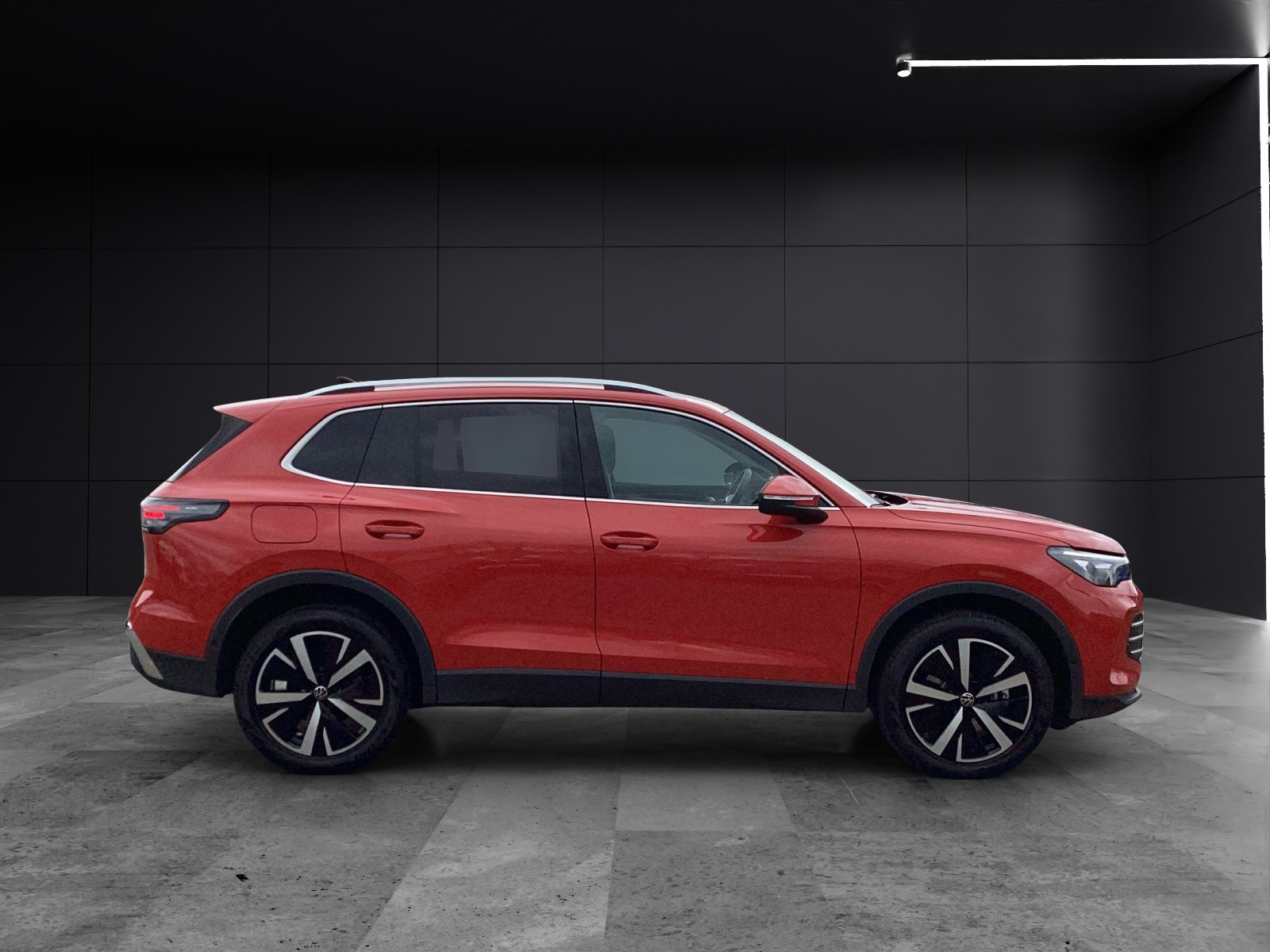 Fahrzeugabbildung Volkswagen Tiguan Elegance TDI DSG 4M IQ.Light ACC STHZ SHZ 360° HuD H&K AppConnect