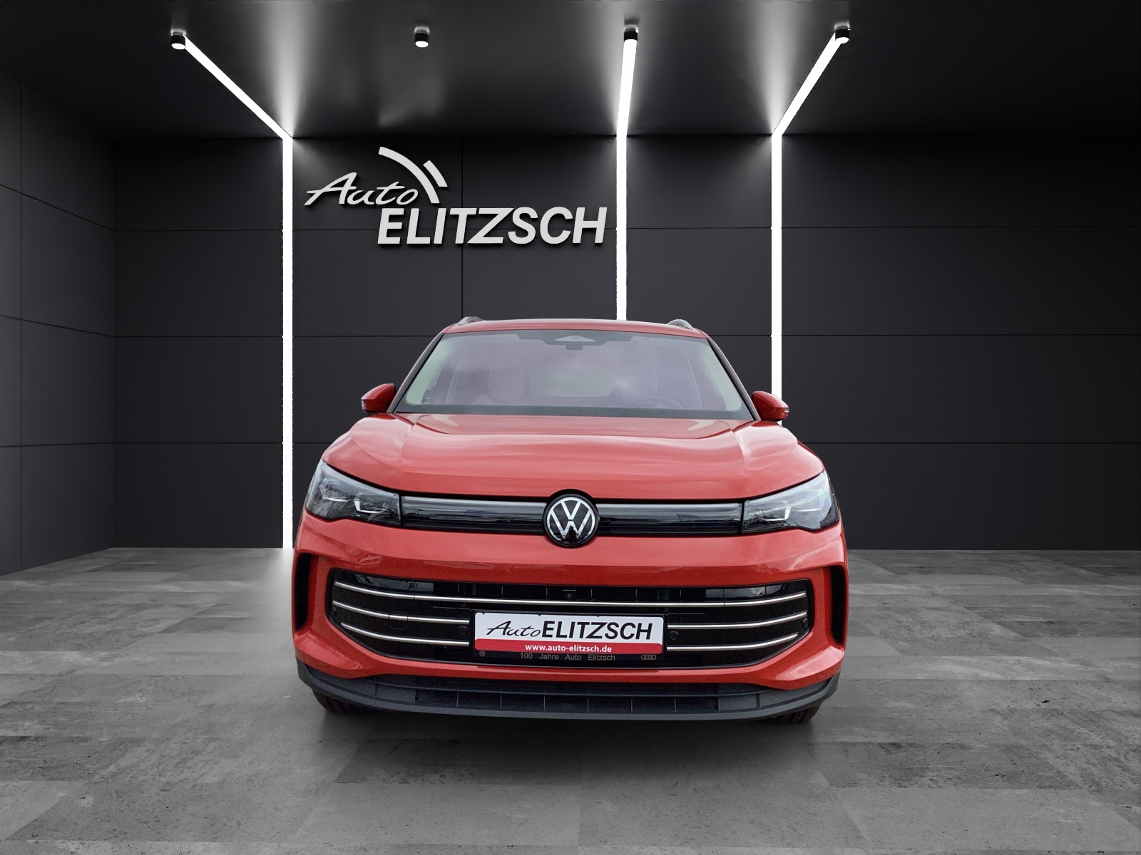 Fahrzeugabbildung Volkswagen Tiguan Elegance TDI DSG 4M IQ.Light ACC STHZ SHZ 360° HuD H&K AppConnect