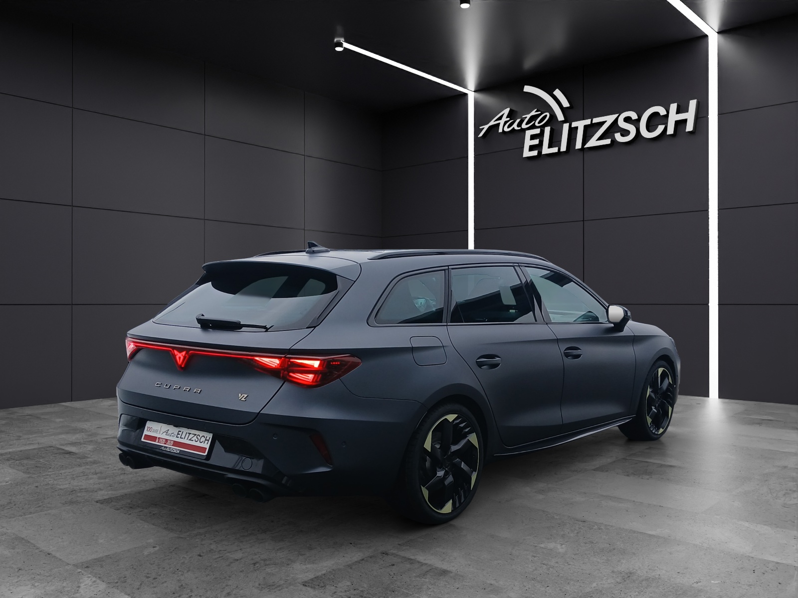 Fahrzeugabbildung CUPRA Leon Sportstourer 2.0 TSI 4Drive VZ MATRIX AHK Pano