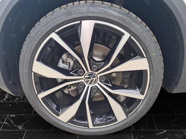 Fahrzeugabbildung Volkswagen T-Roc R-Line DSG 4M Matrix ACC AHK RFK AID 19