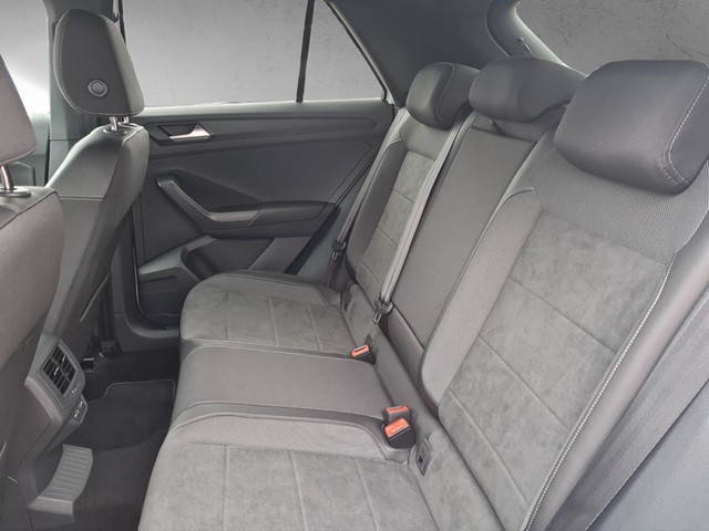 Fahrzeugabbildung Volkswagen T-Roc R-Line DSG 4M Matrix ACC AHK RFK AID 19