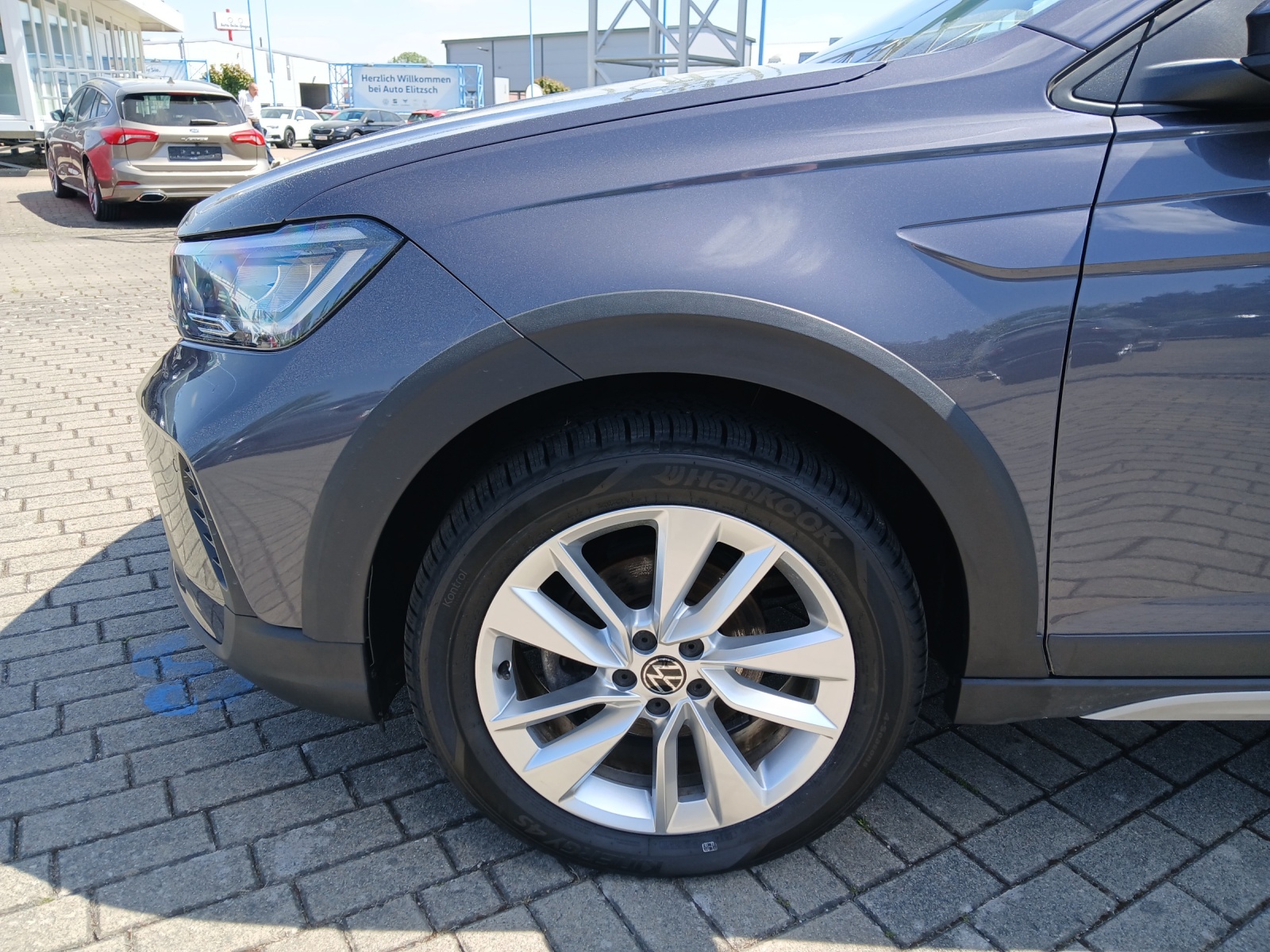 Fahrzeugabbildung Volkswagen Taigo TSI Life LED AHK AID PDC SH LM