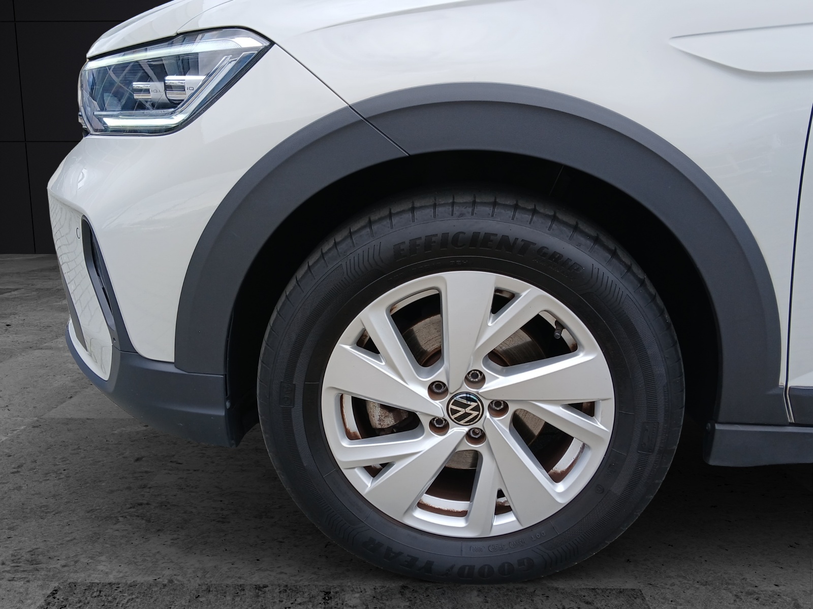 Fahrzeugabbildung Volkswagen Taigo TSI Life Matrix Navi AID ACC RFK SHZ