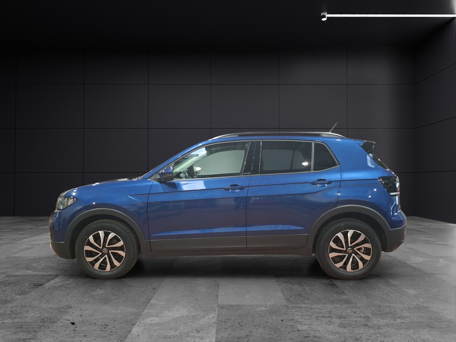 Fahrzeugabbildung Volkswagen T-Cross TSI Active Navi AID ACC PDC SH LM