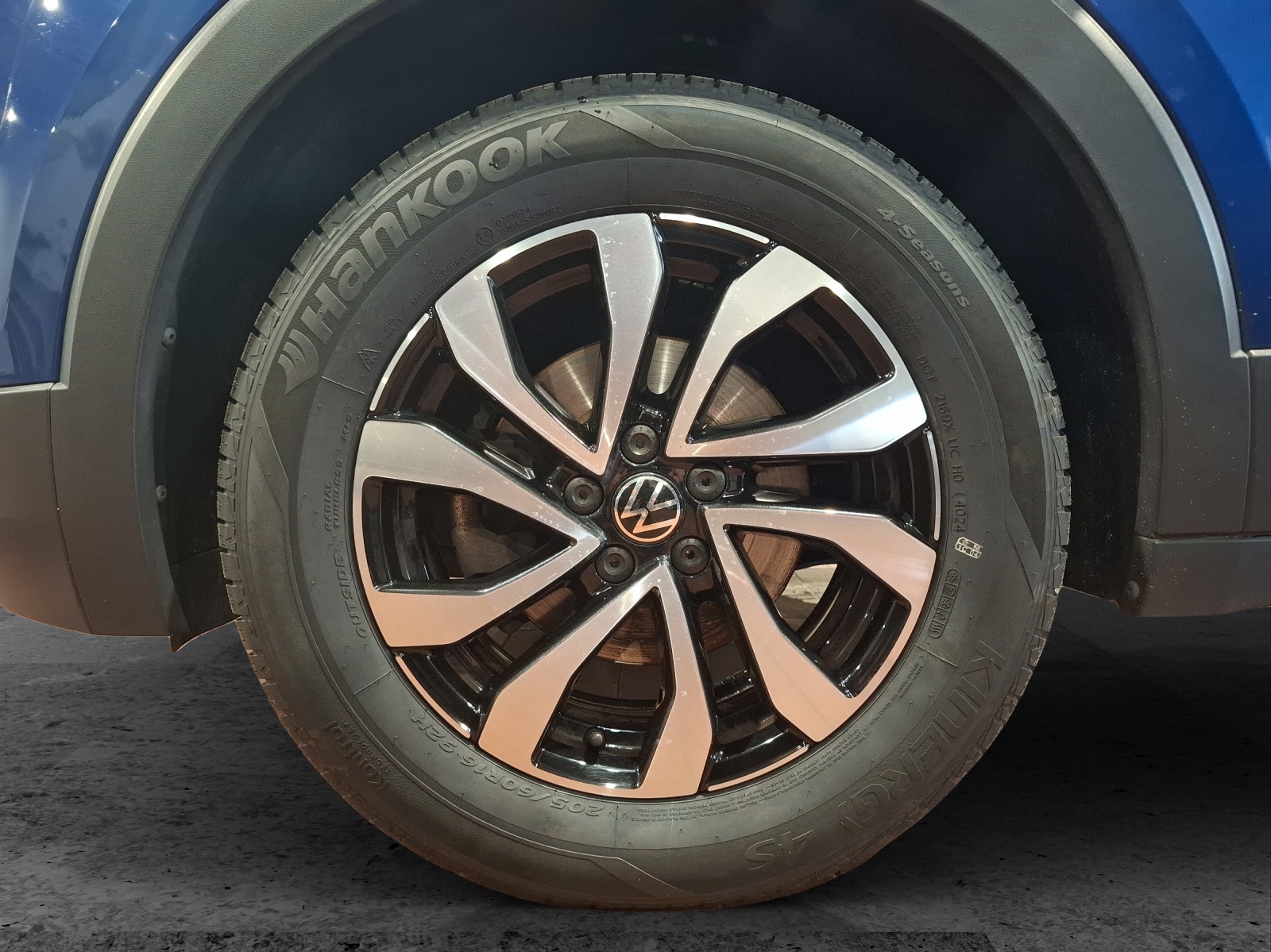 Fahrzeugabbildung Volkswagen T-Cross TSI Active Navi AID ACC PDC SH LM