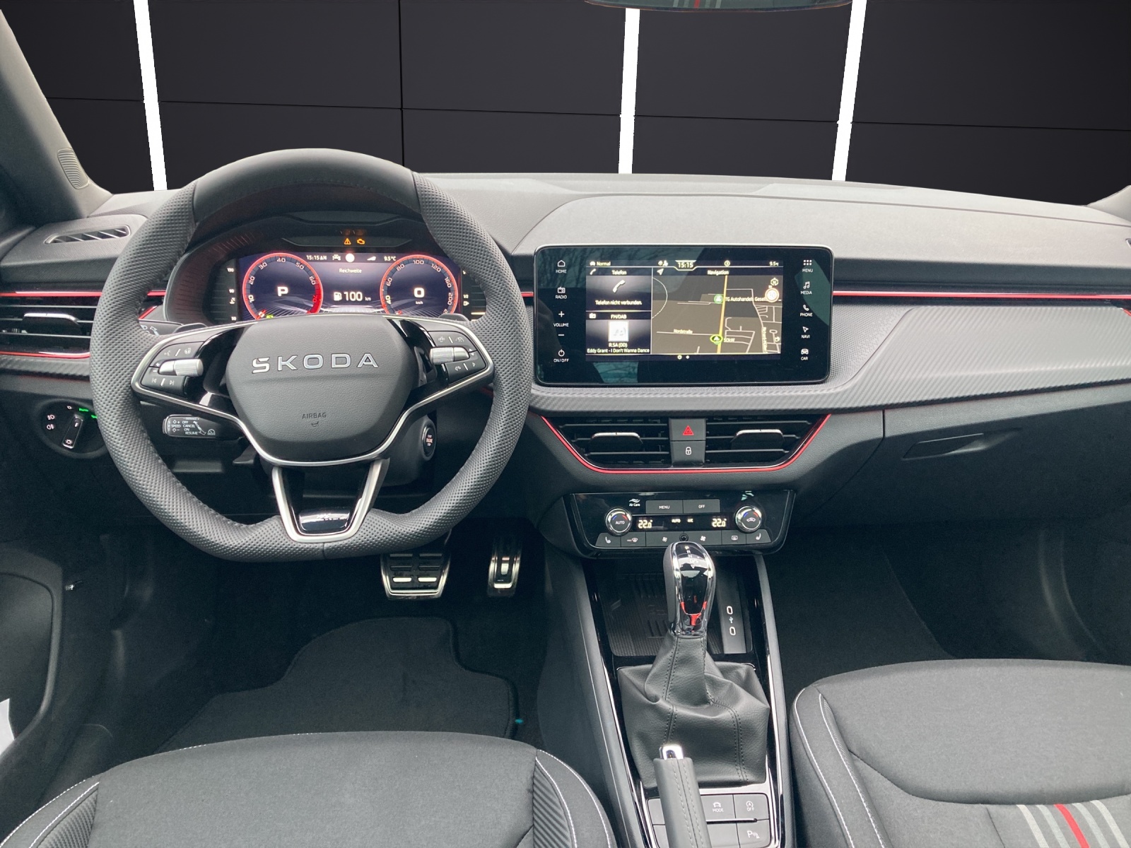 Fahrzeugabbildung SKODA Scala Monte Carlo 1.5TSI DSG Matrix Panodach Digital Cockpit