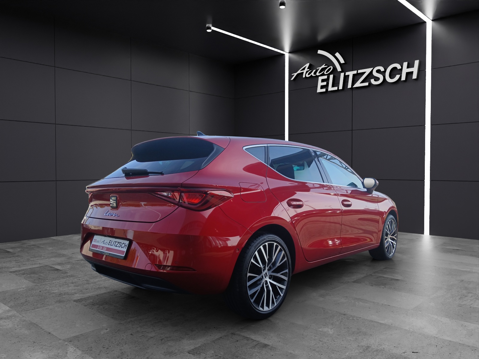 Fahrzeugabbildung SEAT Leon eTSI Xcellence DSG LED GRA RFK SH 18