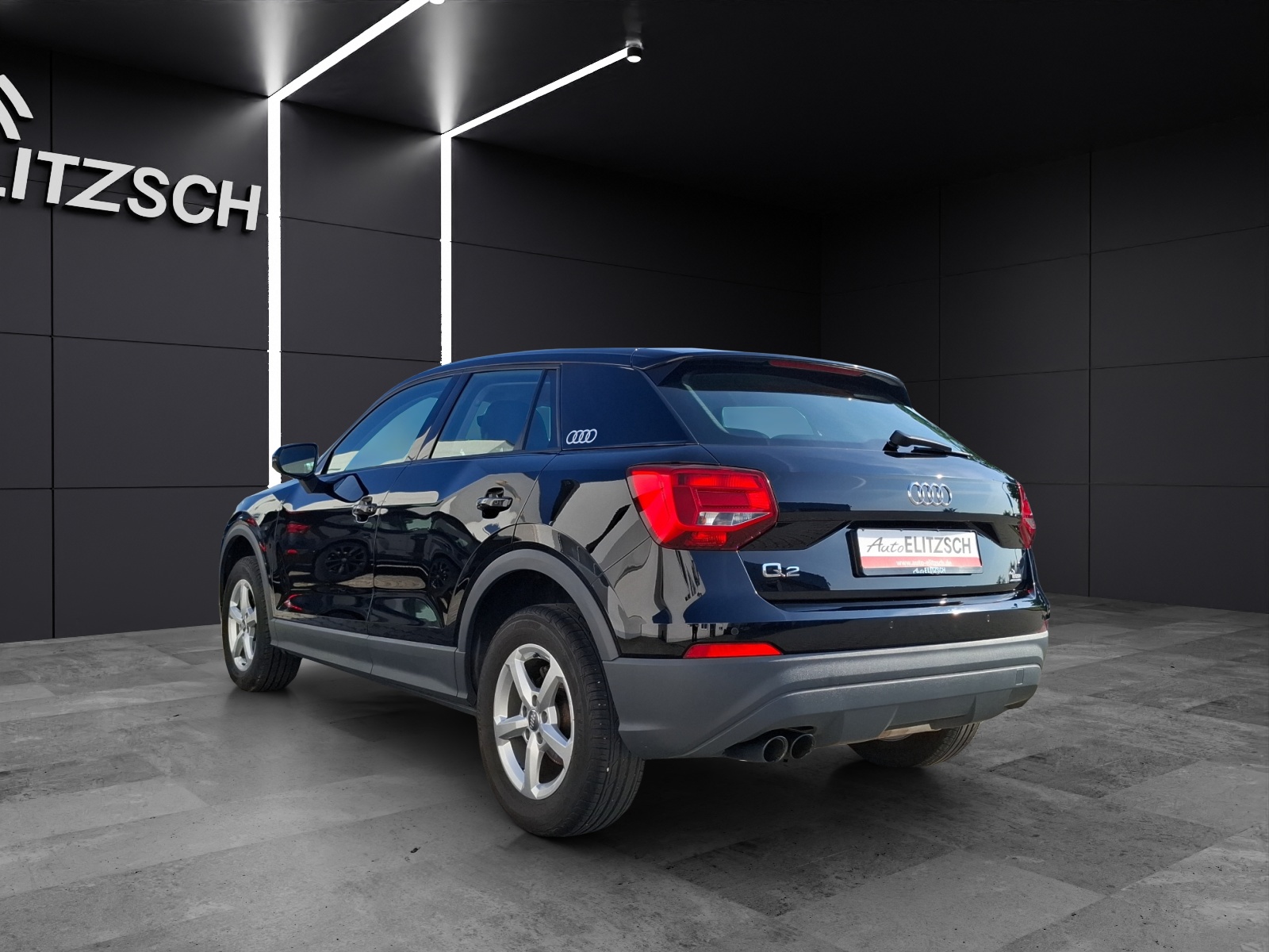 Fahrzeugabbildung Audi Q2 TFSI AHK GRA PDC SH