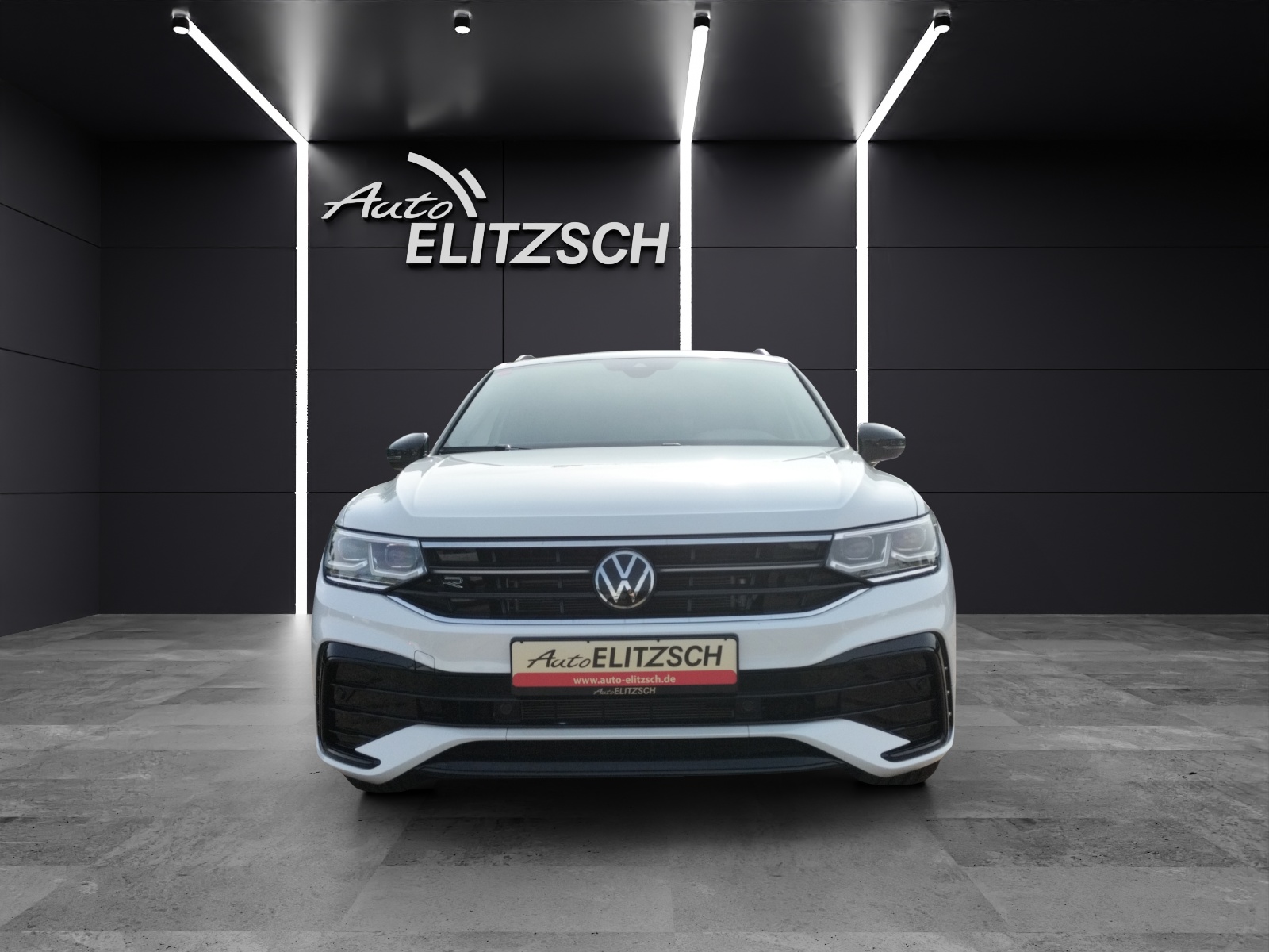 Fahrzeugabbildung Volkswagen Tiguan Allspace TSI R-Line DSG 4M 7-Si STH Matrix AHK Navi AID ACC RFK SH 20