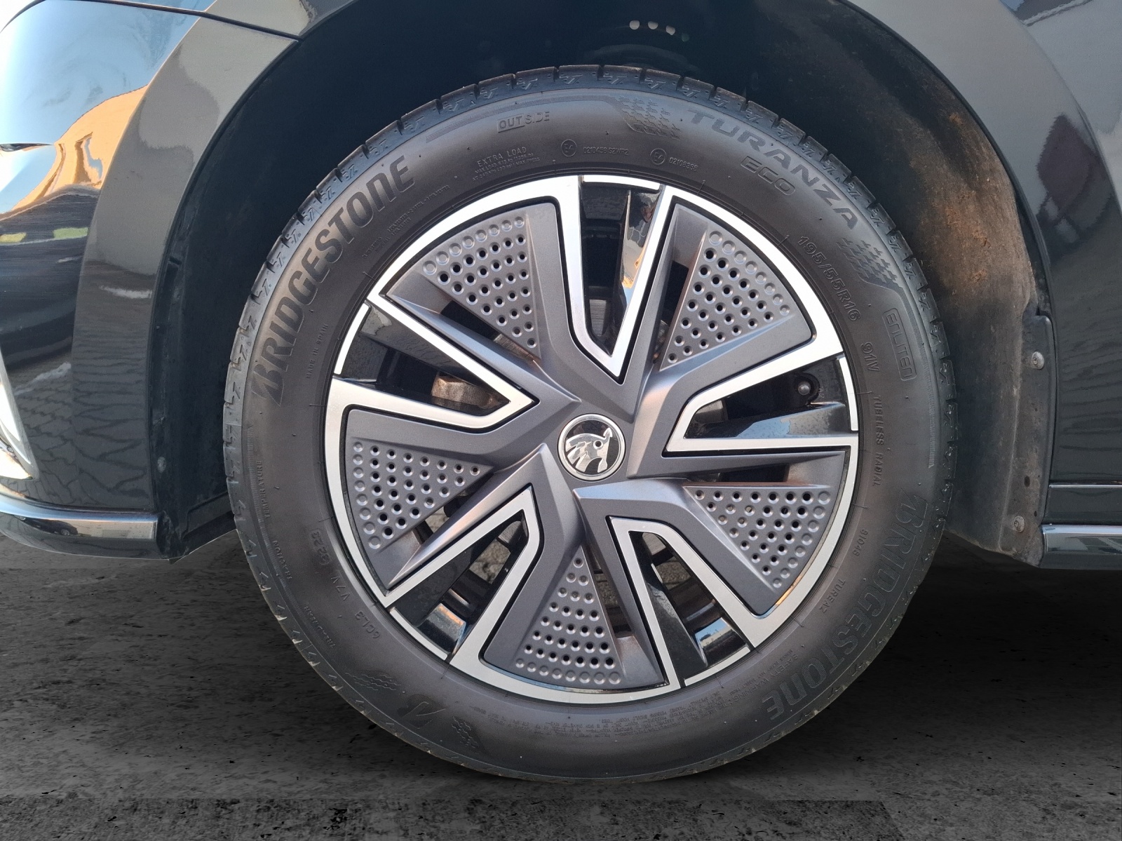 Fahrzeugabbildung SKODA Fabia 1.0 Monte-Carlo LED Climatronic AID PDC SH LM