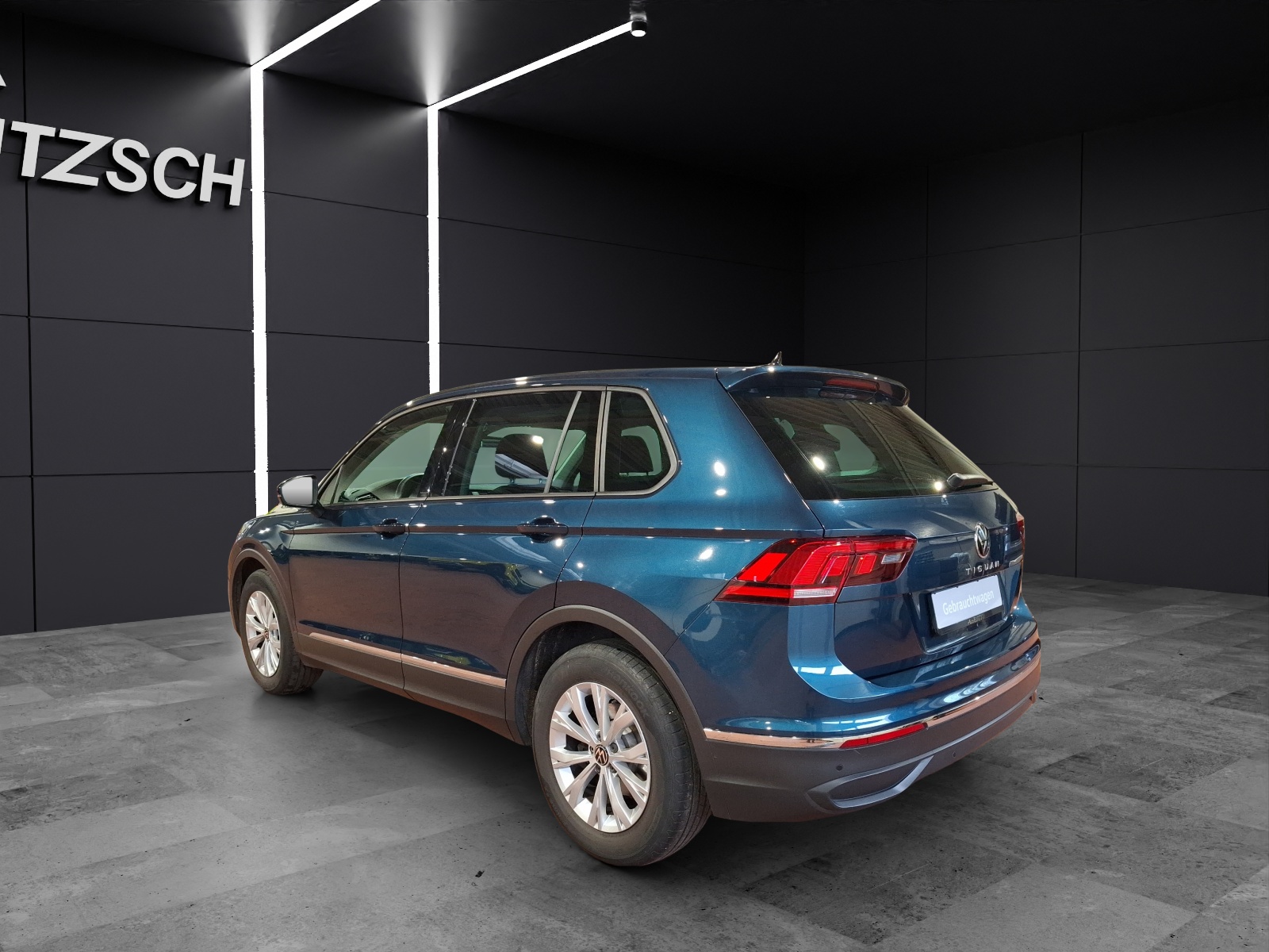 Fahrzeugabbildung Volkswagen Tiguan TSI DSG LED AHK Navi ACC PDC SH