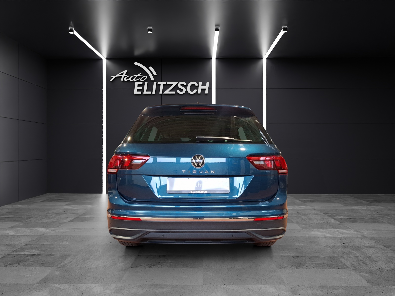 Fahrzeugabbildung Volkswagen Tiguan TSI DSG LED AHK Navi ACC PDC SH
