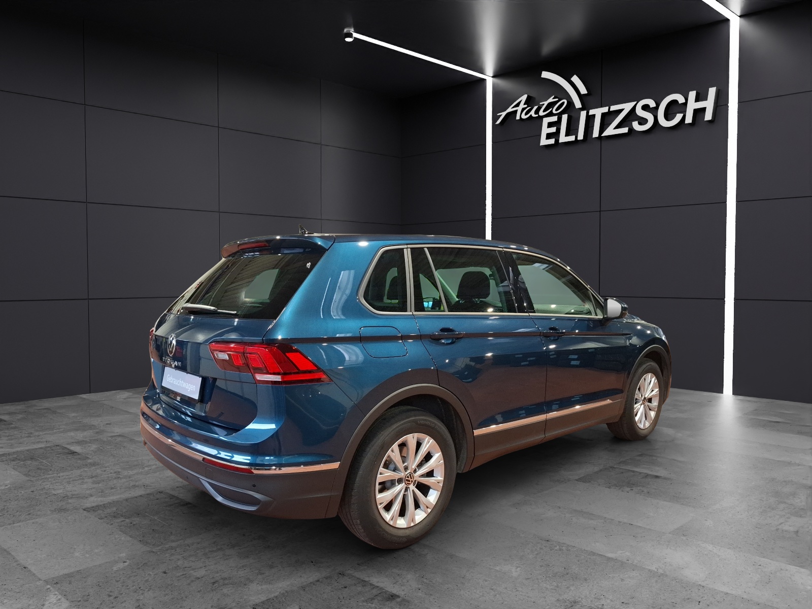 Fahrzeugabbildung Volkswagen Tiguan TSI DSG LED AHK Navi ACC PDC SH