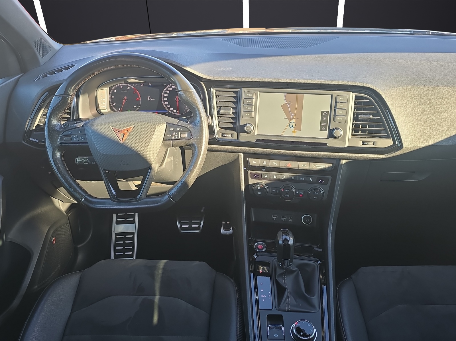 Fahrzeugabbildung CUPRA Ateca Basis 4Drive Klimatronik LM Panoramadach