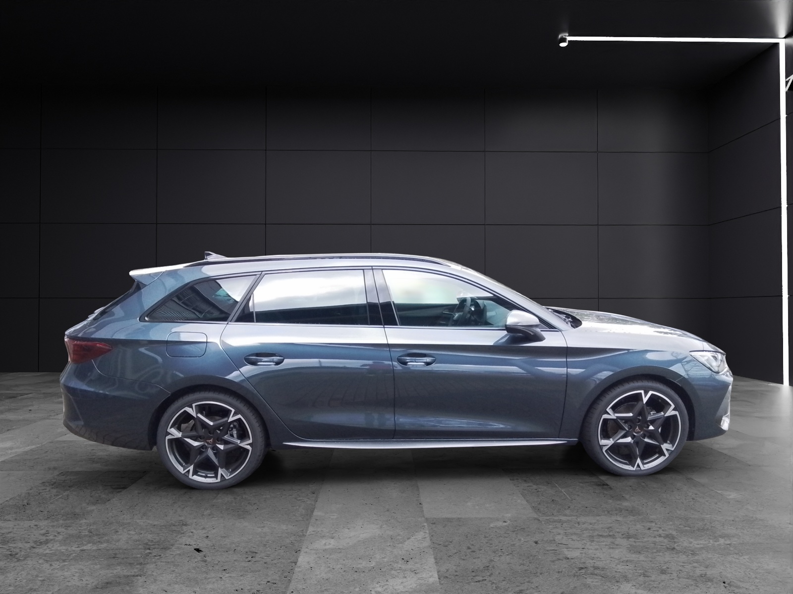 Fahrzeugabbildung CUPRA Leon Sportstourer 1.5 eTSI DSG PANO ACC LED KAMERA