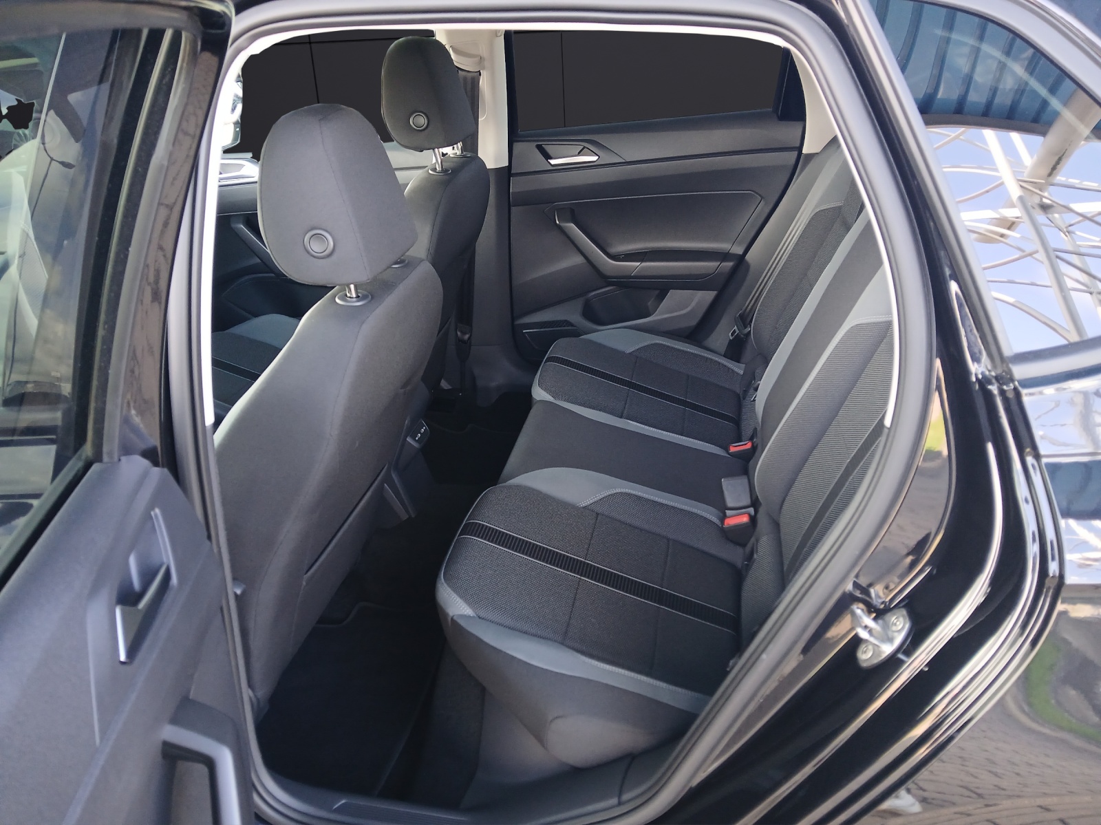 Fahrzeugabbildung Volkswagen Polo TSI Style DSG Matrix Navi AID ACC PDC SH