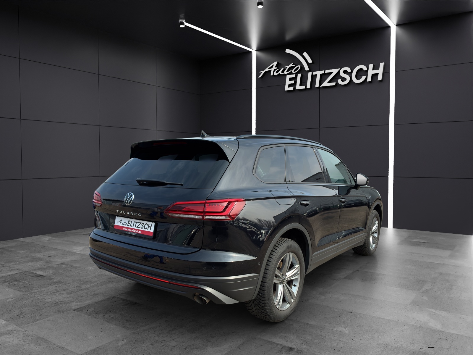 Fahrzeugabbildung Volkswagen Touareg 4M TDI DSG LED ACC STH SH LRHzg RearView Navi