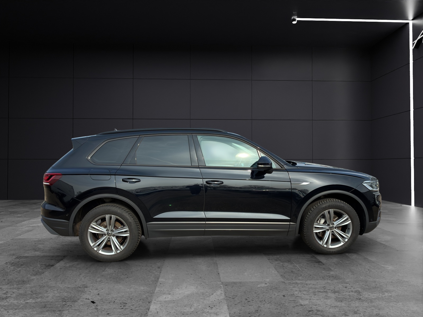 Fahrzeugabbildung Volkswagen Touareg 4M TDI DSG LED ACC STH SH LRHzg RearView Navi