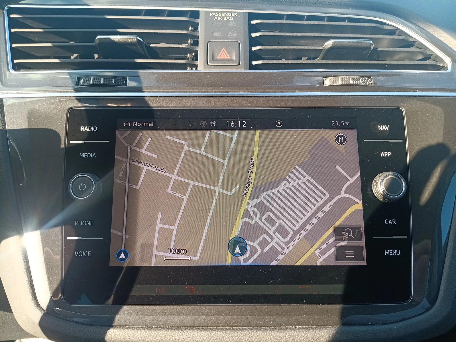 Fahrzeugabbildung Volkswagen Tiguan TSI Move DSG Matrix Navi AID ACC RFK SH