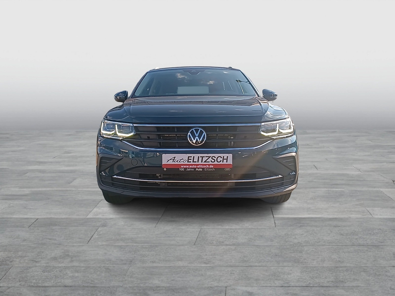 Fahrzeugabbildung Volkswagen Tiguan TSI Move DSG Matrix Navi AID ACC RFK SH